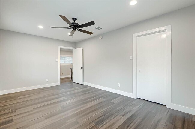 Building Photo - 2509 Maroneal St