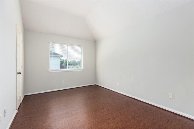 Building Photo - 18714 Racquet Sports Way