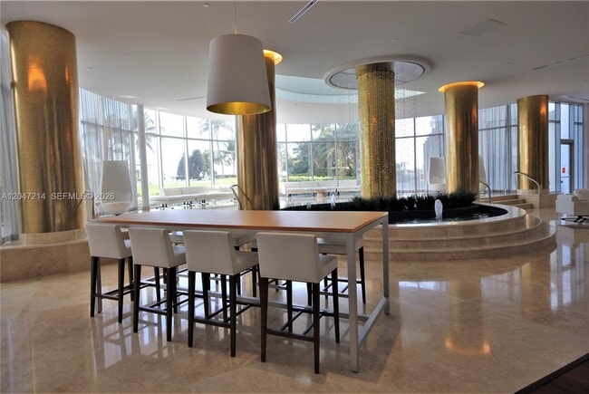 Building Photo - 5151 Collins Ave