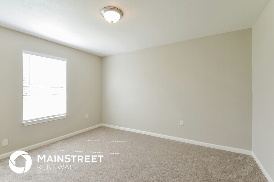 Building Photo - 7050 Hallie Ridge