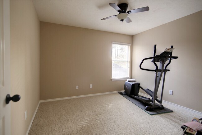 Building Photo - 142 W Russet Grove Cir