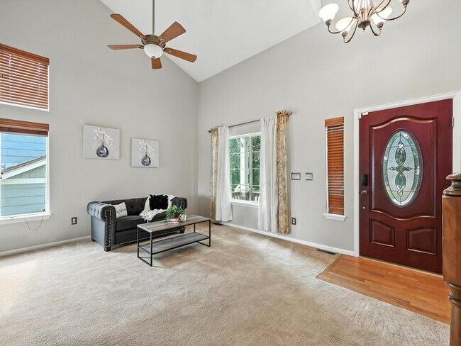 Building Photo - 8295 Cedar Chase Dr