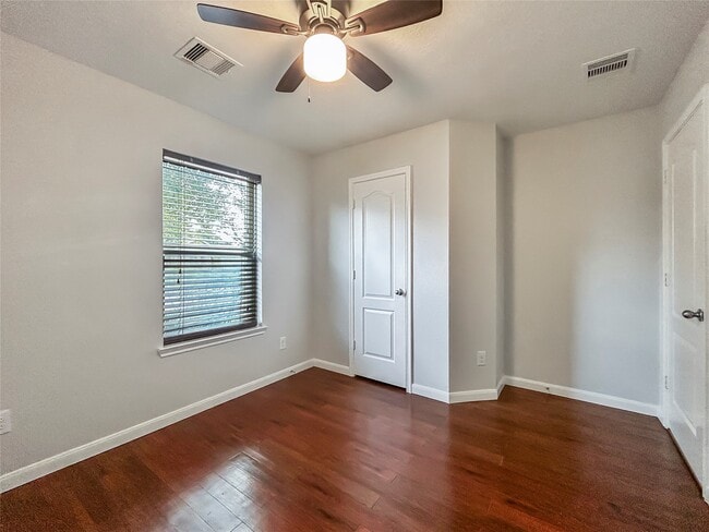 Building Photo - 2760 Rio Bella Ct