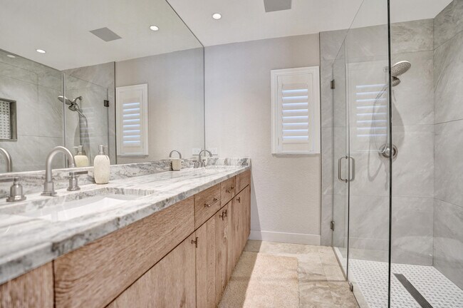 Building Photo - 1107 Little Harbor Dr