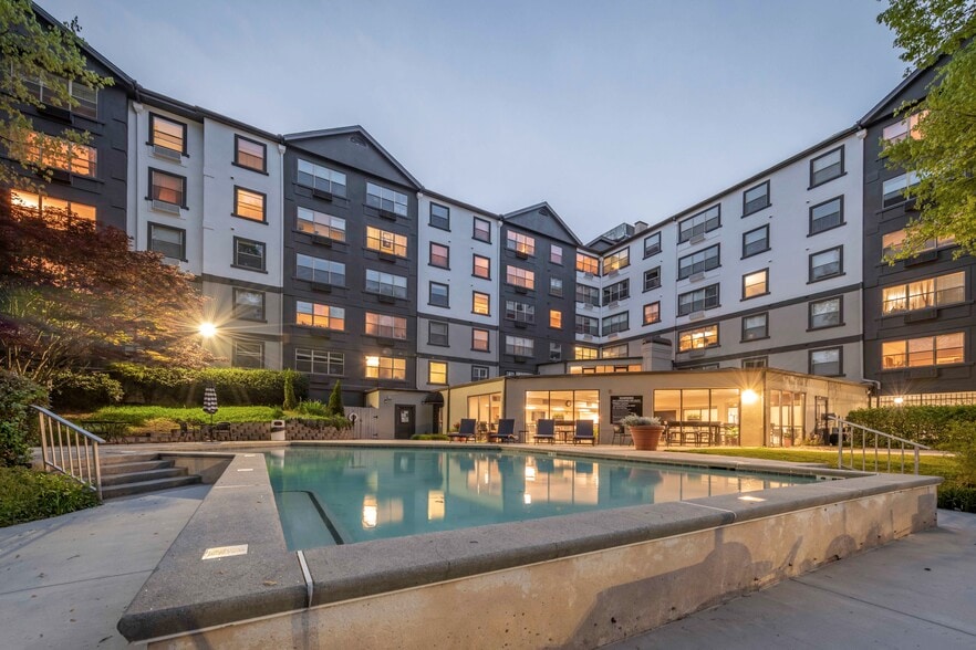 Clairmont Crest Apartments 1861 Clairmont Rd Decatur GA 30033