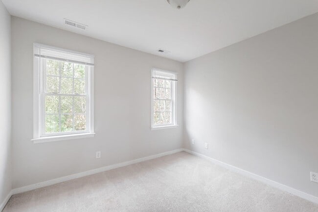 Building Photo - Charming 4 bedroom Colonial in Midlothian!