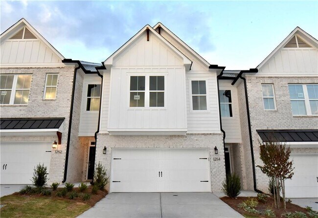 Building Photo - 1254 Winterhaven Dr