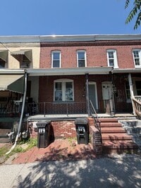 Building Photo - 119 Pearl St