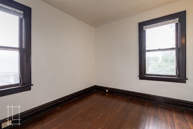 Building Photo - 435 Alden Ave