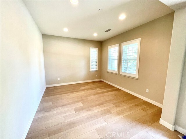 Building Photo - 6430 Sheffield St