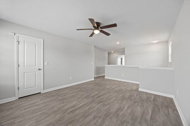 Building Photo - 4500 Sandstone Dr
