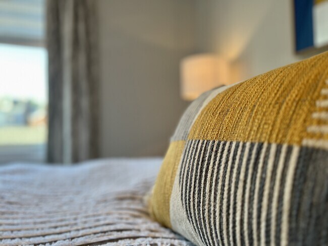 Building Photo - 130 Home St