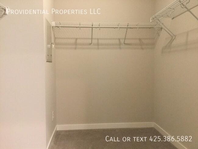 Building Photo - 1571 139th Ln NE