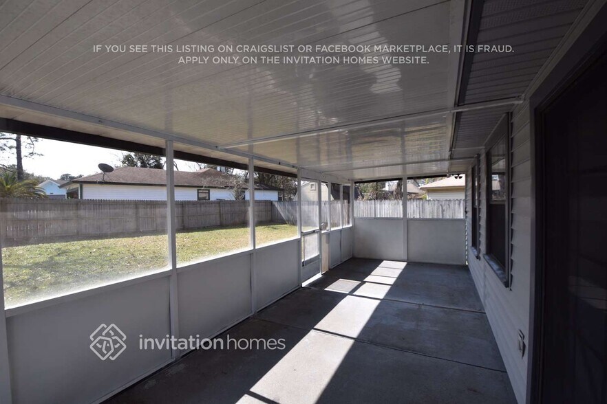 Building Photo - 12454 Rochford Ln