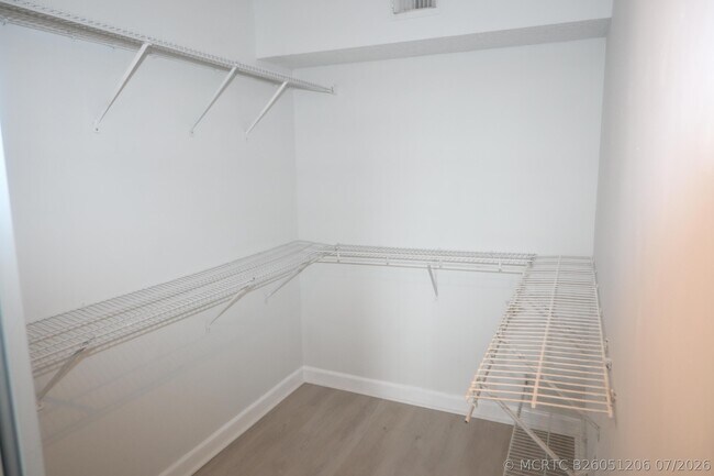 Building Photo - 8721 Wiles Rd