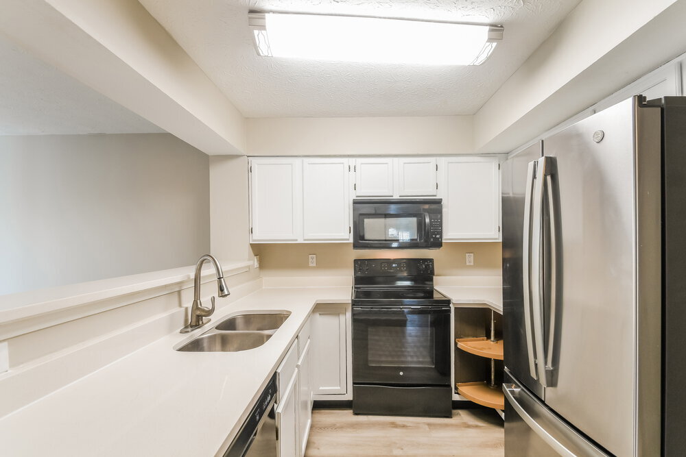 Building Photo - 5223 Pin Oak Dr