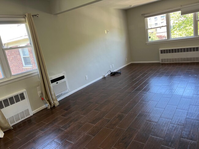 Building Photo - 15-12-15201 201st St