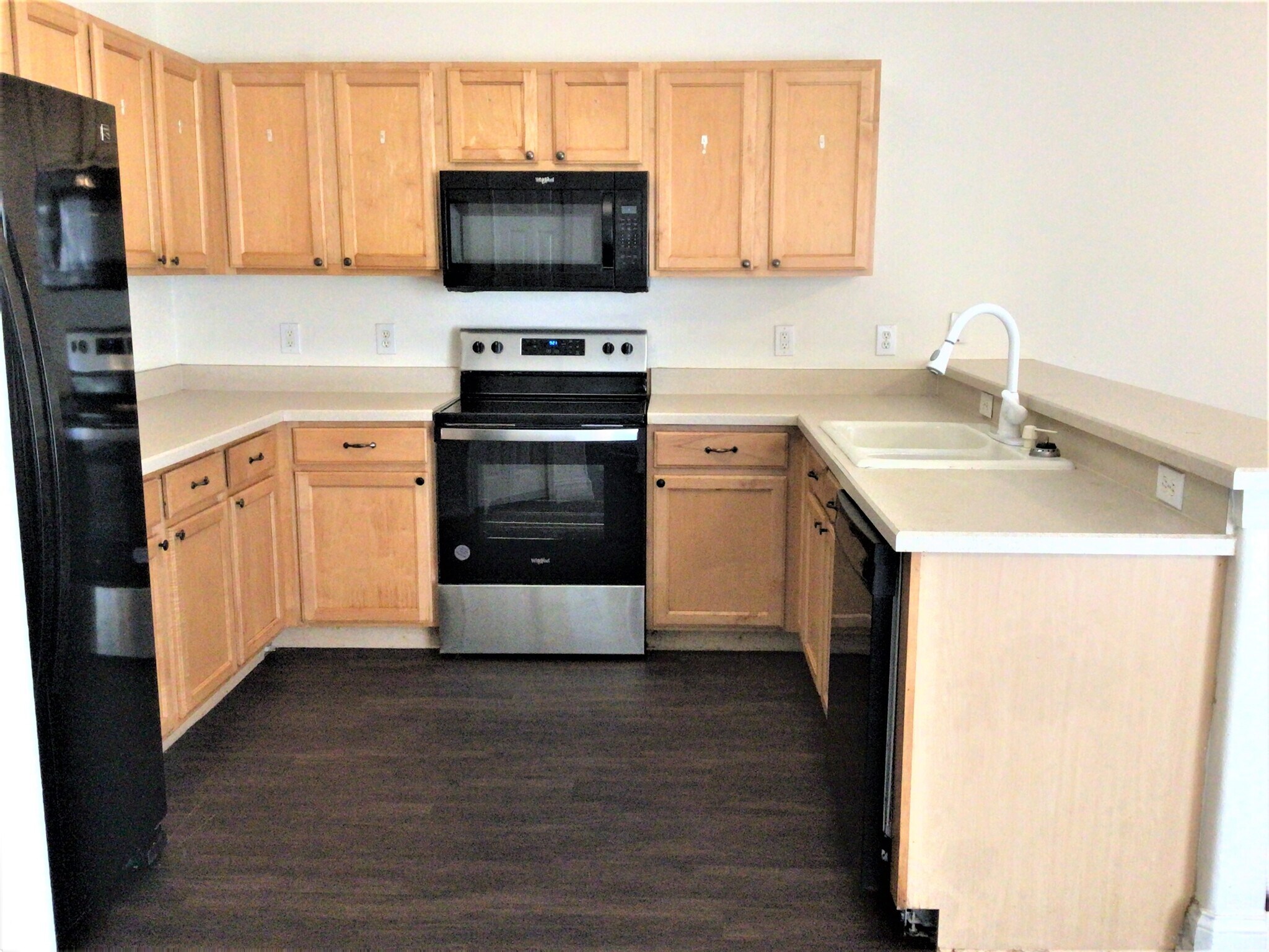 Building Photo - 882 Grand Hughey Ct