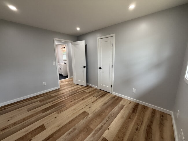 Building Photo - 123 Cattaragus Dr