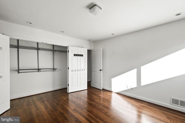 Building Photo - 6313 Tone Dr