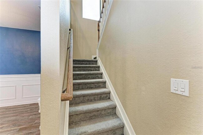 Building Photo - 2084 La Palma Ave