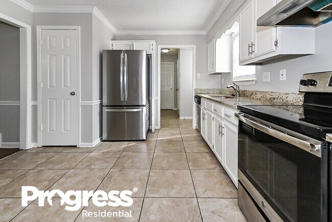 Building Photo - 6689 Boylston Dr