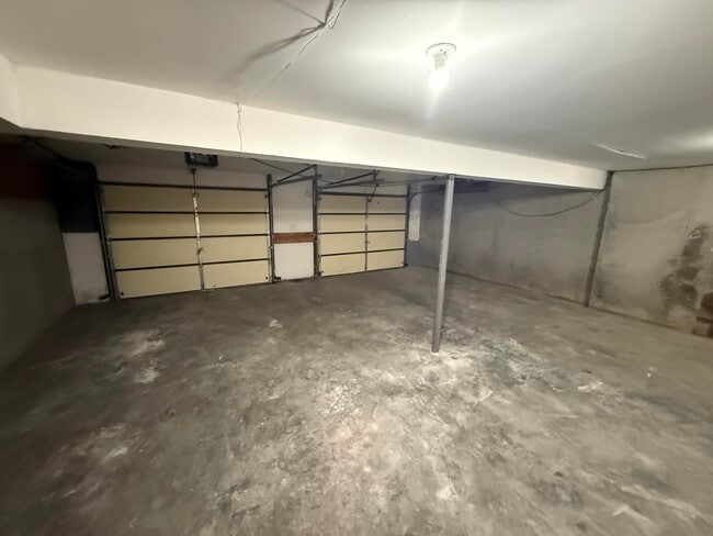 Building Photo - 3306 Belle Meade Dr