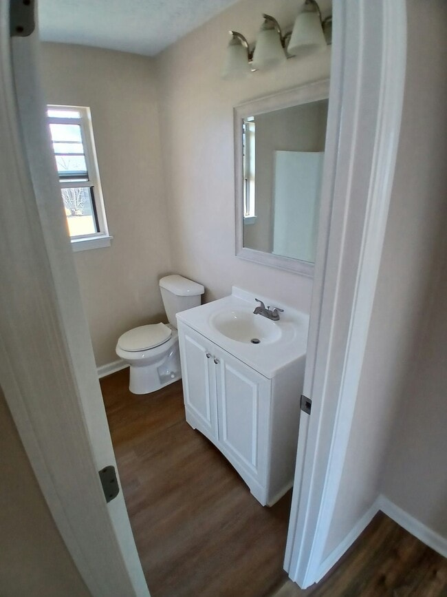 Building Photo - 502 Indian Ave