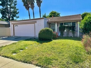 Building Photo - Charming 3-Bedroom Home in Pleasanton – Fr...