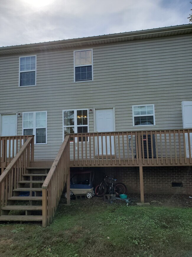 Building Photo - Osburn Rd