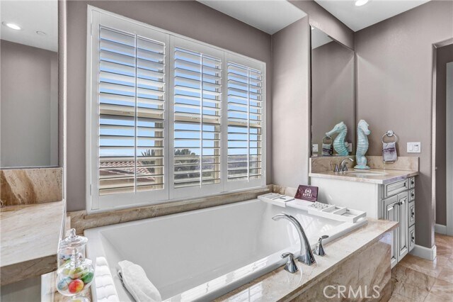 Building Photo - 1232 Inspiration