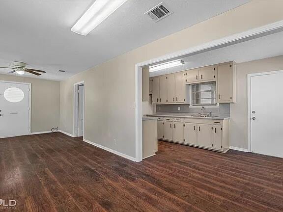 Building Photo - 1439 Belwood St