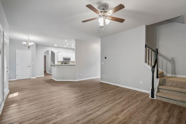 Building Photo - 3687 Vine Spgs