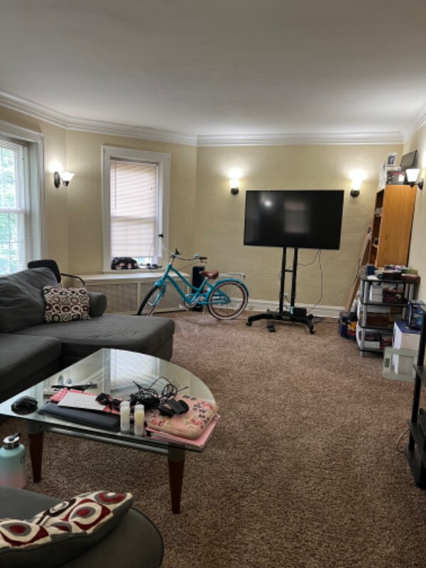 Building Photo - 8041 Kilpatrick Ave