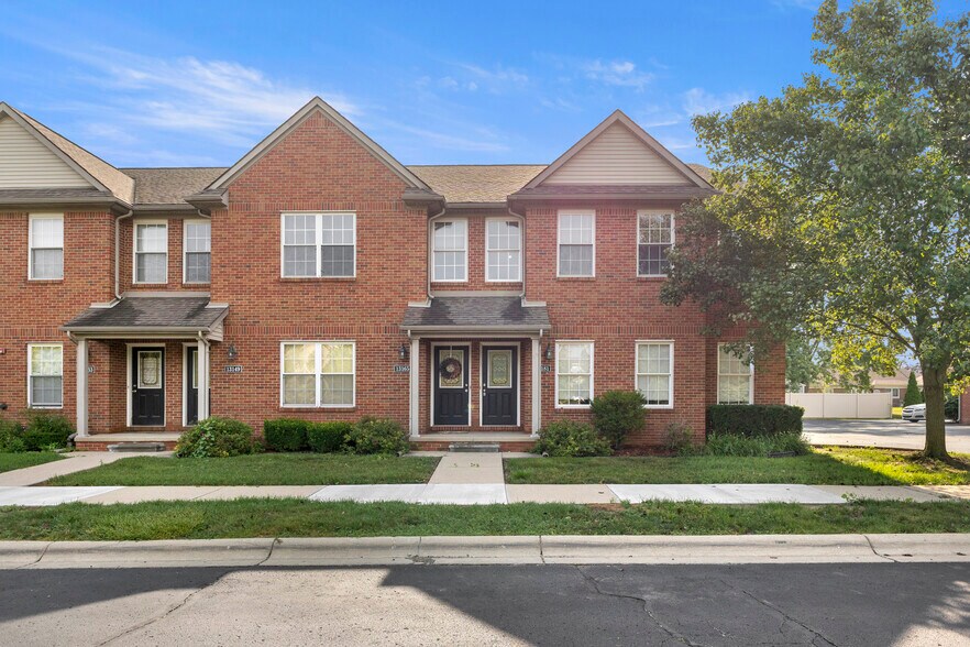 Building Photo - Turnberry Court