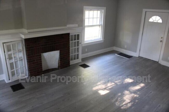 Building Photo - 1568 N Euclid Ave