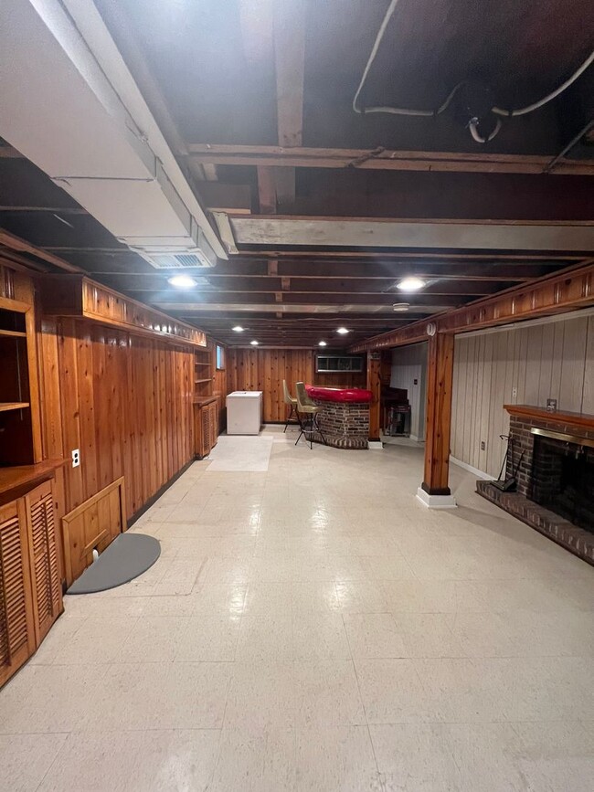 Building Photo - Charming 3 Bedroom Home in Parkville