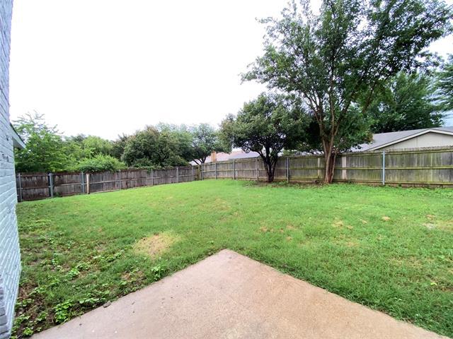 Building Photo - 5504 Pineridge Dr