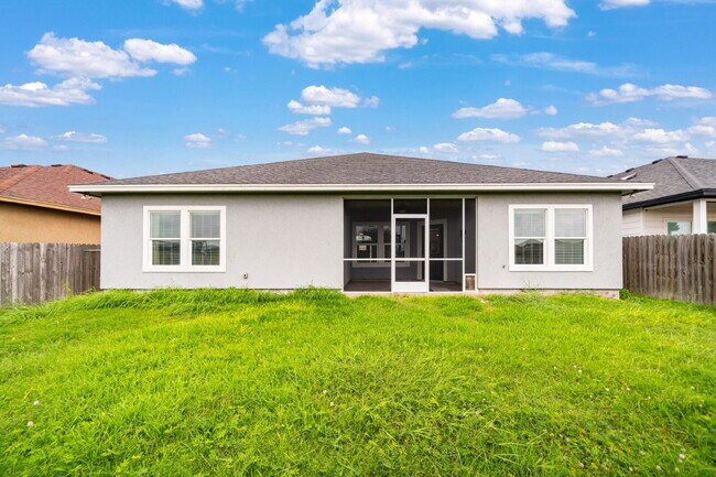 Building Photo - 3922 Pennine Way