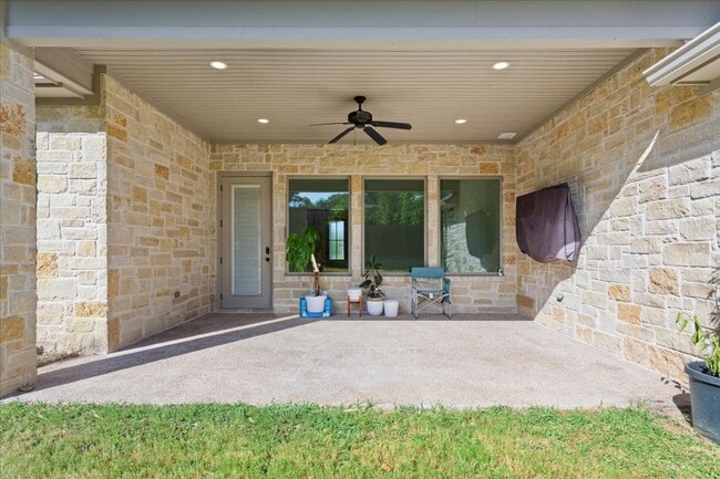 Building Photo - 10357 Fallen Leaf Dr
