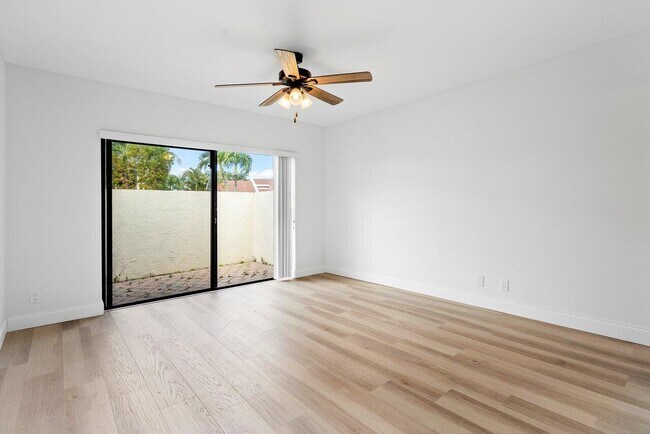 Building Photo - 21757 Contado Rd