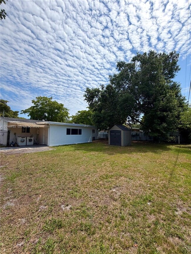 Building Photo - 6472 Johnson St