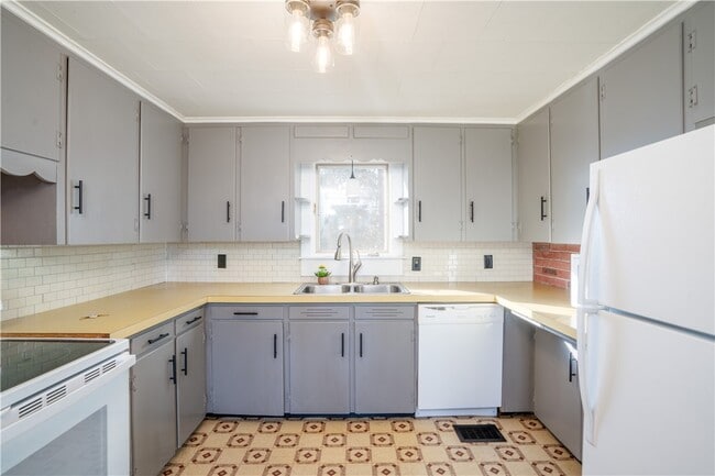 Building Photo - 3367 NY-488