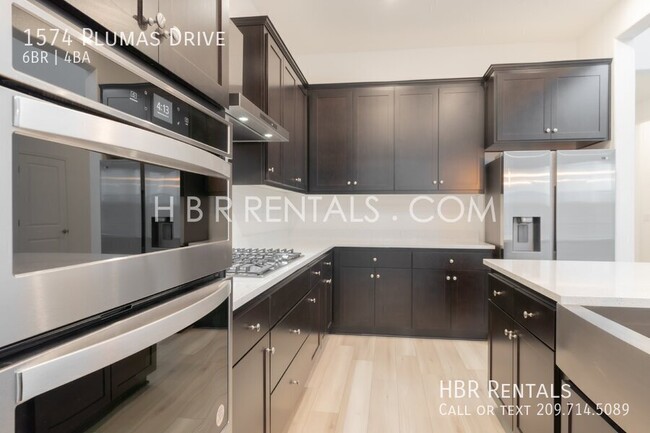 Building Photo - 1574 Plumas Dr