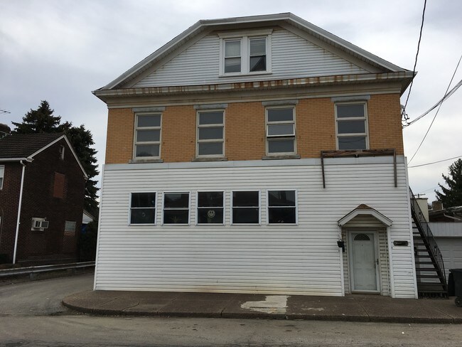 Building Photo - 108 Auriles Street