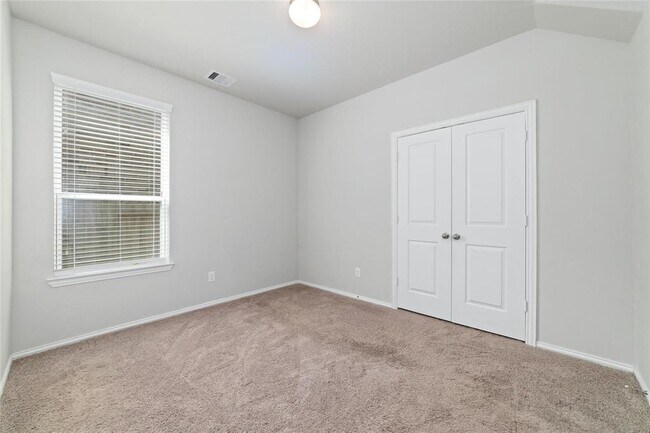Building Photo - 29805 Woodsons Edge Way