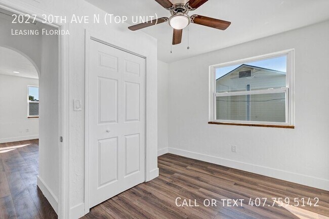 Building Photo - 2027 30th Ave N