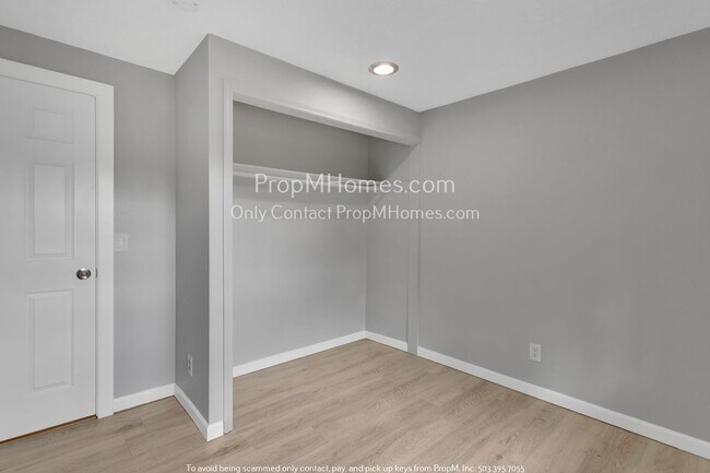 Building Photo - Secluded Nature Retreat: 4 Bedrooms!