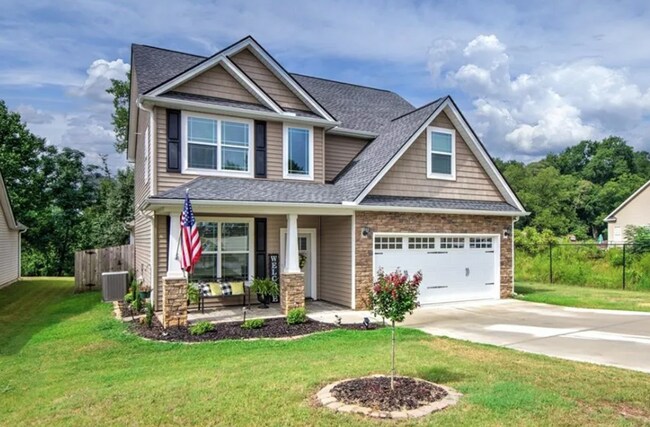 Building Photo - 232 Streams Way