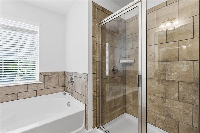 Building Photo - 5372 Brooklands Dr